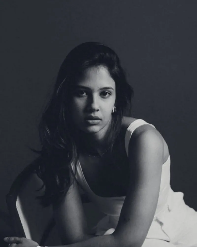 Rayssa Garcia, relações públicas